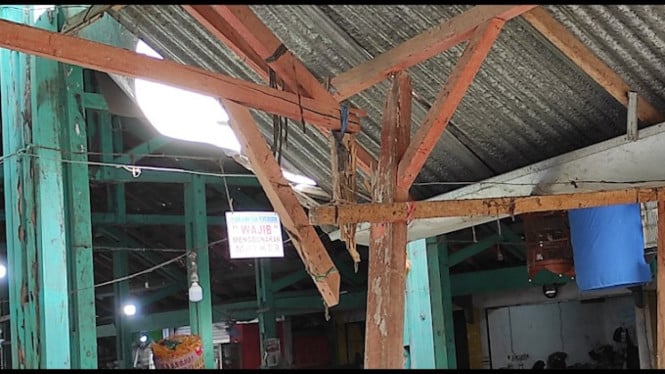 Bangunan Pasar Pacitan Reyot, Pedagang Terancam Bahaya